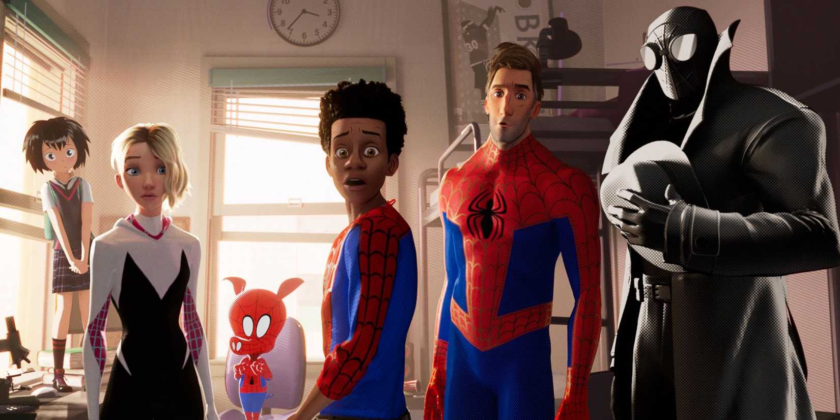 Peni Parker, Gwen, Spider-Ham, Miles, Spider-Man Noir and Peter Parker in Into The Spider-Verse