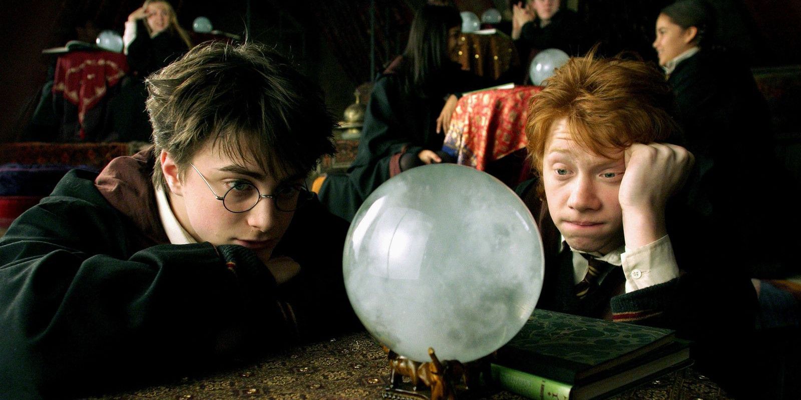harry and ron looking bored in a divinations class