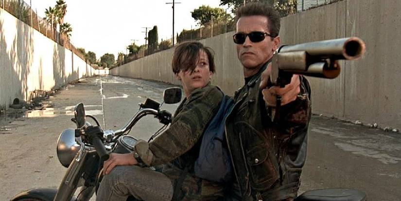 Terminator 2 Saw Arnold Schwarzenegger Almost Break His Hand