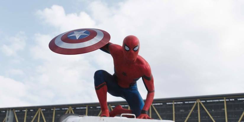 Fresh Image of Tom Holland's Unused Spider-Man Suit Drops, And I'm ...