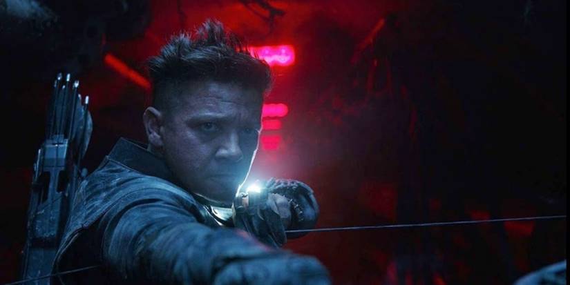 10 Ways Hawkeye Is Actually The Best OG Avenger