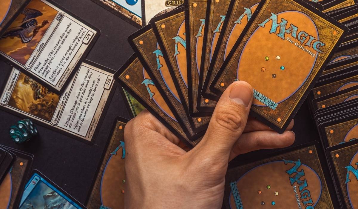 mtg cards in hand Mm'menon, the Right The Gathering 10 Best Things To Do