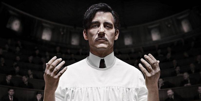 Dr. John W. "Thack" Thackery preparing for surgery in front of a crowd