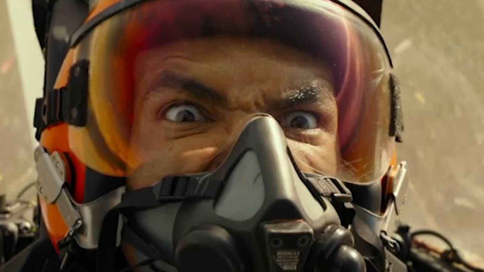 Top Gun 2's Stunt Training Required the Actors to Escape an Underwater ...