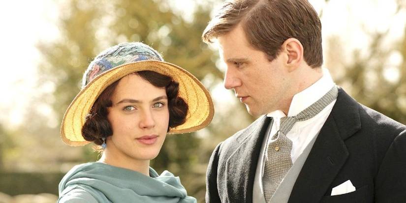 Sybil and Branson become a couple in Downton Abbey.