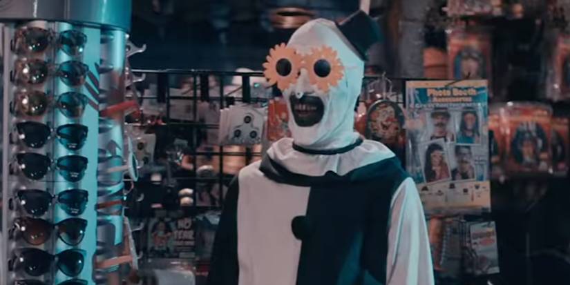 Terrifier Slippers Controversial Terrifier 3 Pays Homage to Horror History In New Trailer