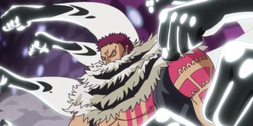 Charlotte Katakuri, one of the three gentle commanders, during her fight with the monkey D. Luffy in the arc of the entire cake island in a room