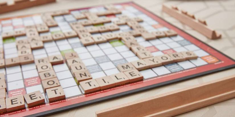 Cheaters Scabble 10 Board Games That Are Surprisingly Easy To Cheat At
