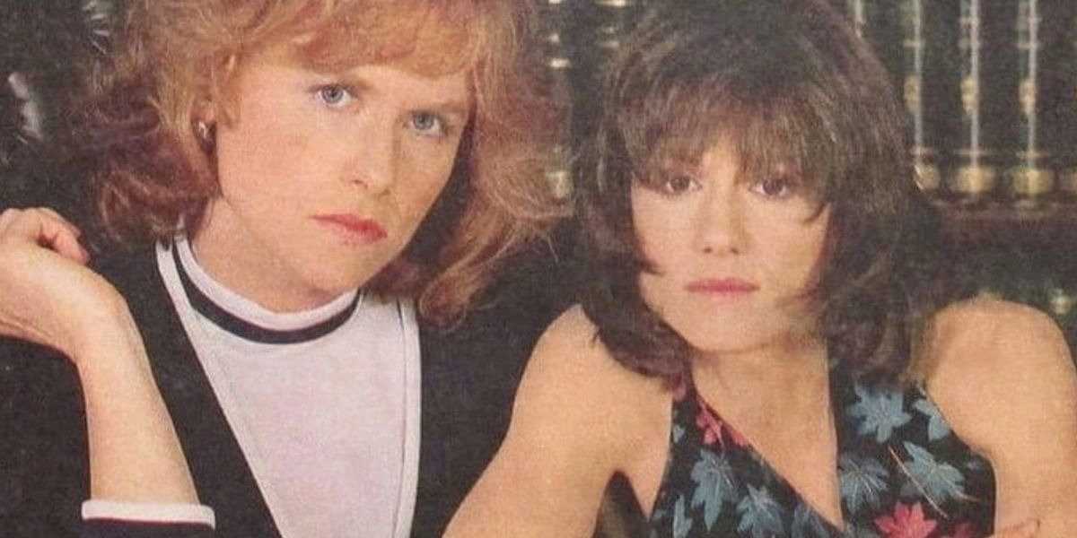 Holly Hunter and Amy Madigan in a promotional still for Roe vs.  wade