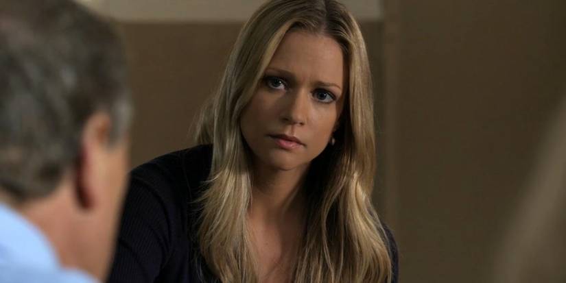 JJ from Criminal Minds looks concerned as she talks to someone