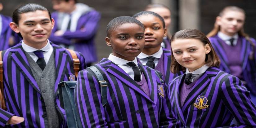 10 Best World-Building Details In Tim Burton's Wednesday