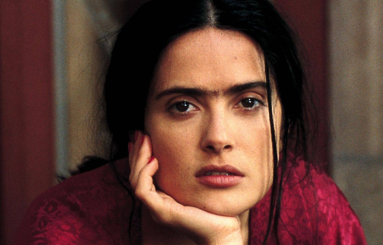 Seksual rus onalar Qinlarida narsalar bolgan qizlar