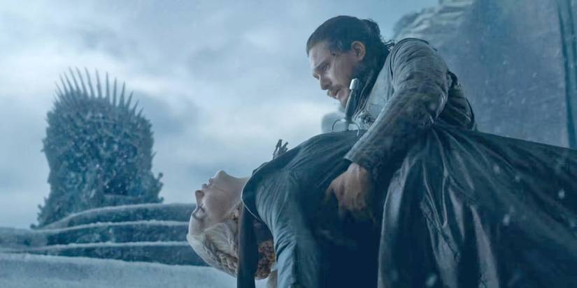 Jon Snow (Kit Harington) cradles a dead Daenerys Targaryen (Emilia Clark) in Game of Thrones.