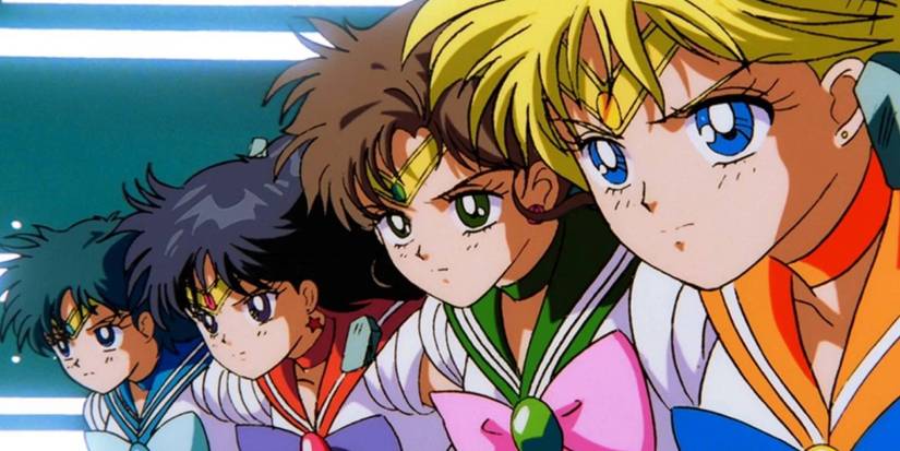 The Sailor Scouts (Ami, Rei, Minako and Makoto) prepare to attack in Sailor Moon.
