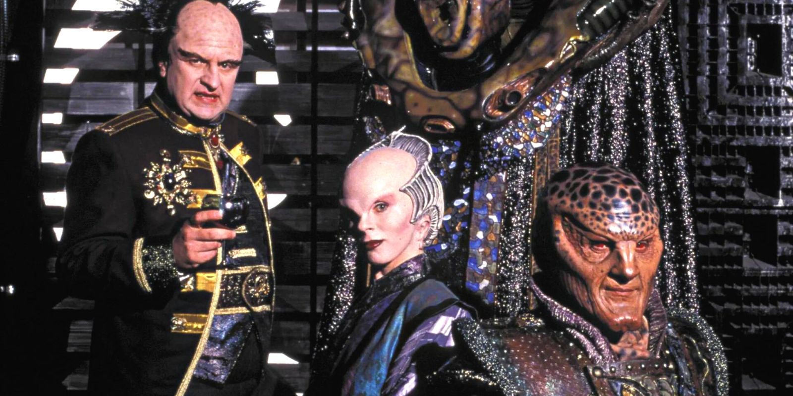 A 30-Year-Old Star Wars Replacement Is Getting a New Streaming Home ...