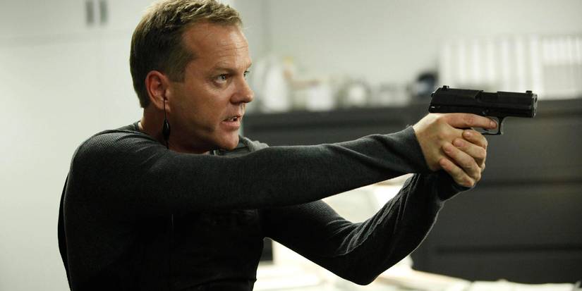 Jack Bauer targets his weapon to the right in the show 24