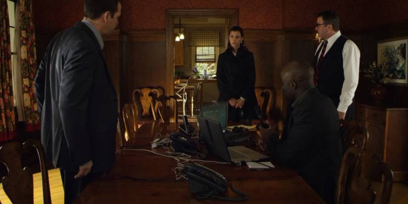 The Reagans set up a wire tap in their dining room with an FBI agent in Blue Bloods.