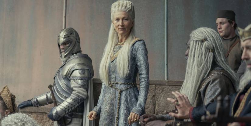 Princess Rhaenys Targaryen standing near her husband Corlys and cousin Viserys I.