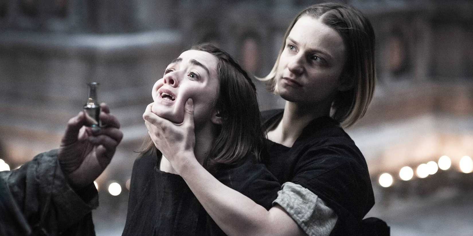 The Waif (Faye Marsay) holding Arya Stark's face on Game of Thrones