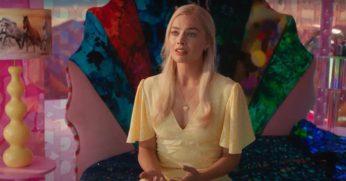 Barbie Costume Designer Reveals the Secret Meaning of Margot Robbie's Final  Outfit