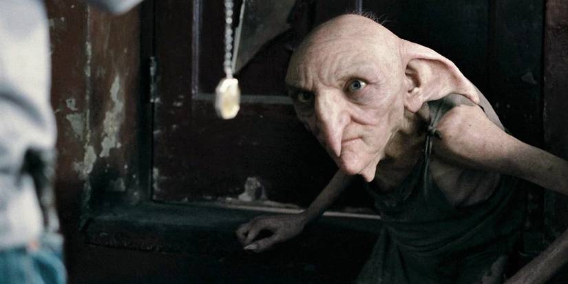 Kreacher obsessively looks at the Medallion of Regulus Black