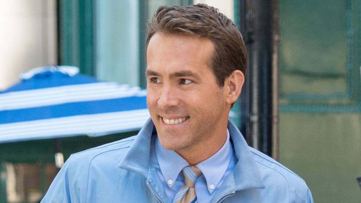 Ryan Reynolds Laments Disney Rejecting His R-Rated Star Wars Movie Pitch