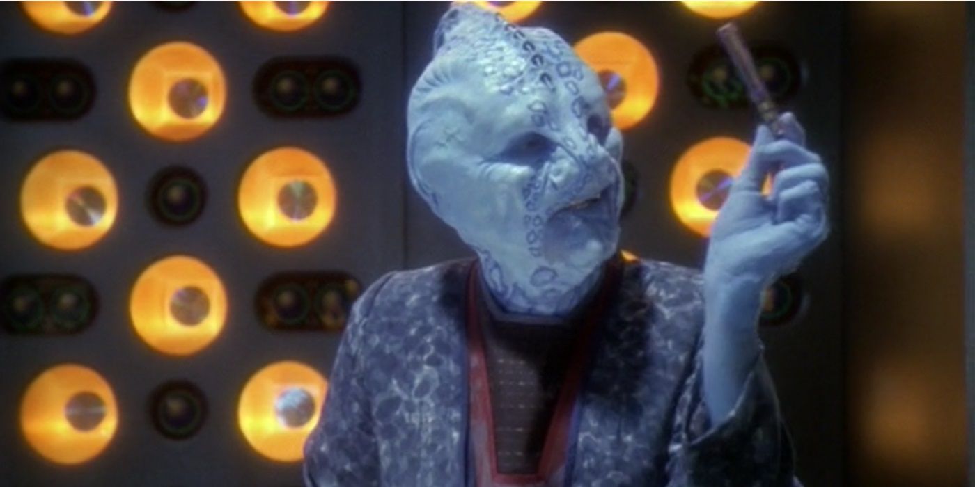 Why is 'In The Pale Moonlight' Star Trek: Deep Space Nine's Most ...