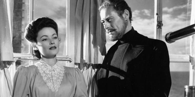 Captain Gregg The Best Paranormal Romances in Film