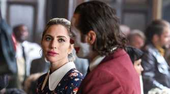 Harley Quinn (Lady Gaga) and Arthur Fleck (Joaquin Phoenix) in Joker: Folie a Deux