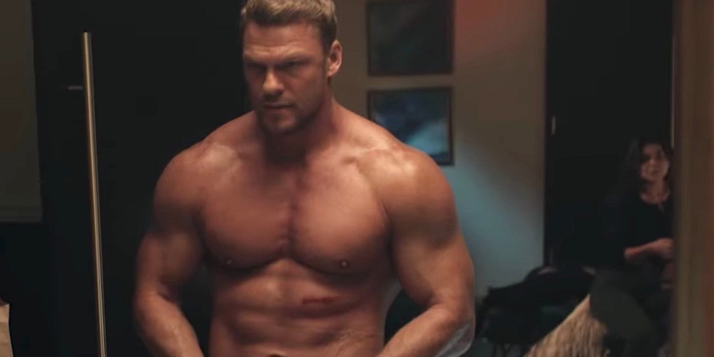 Reacher's Alan Ritchson Suits Up as the DCU's Batman in New Artwork