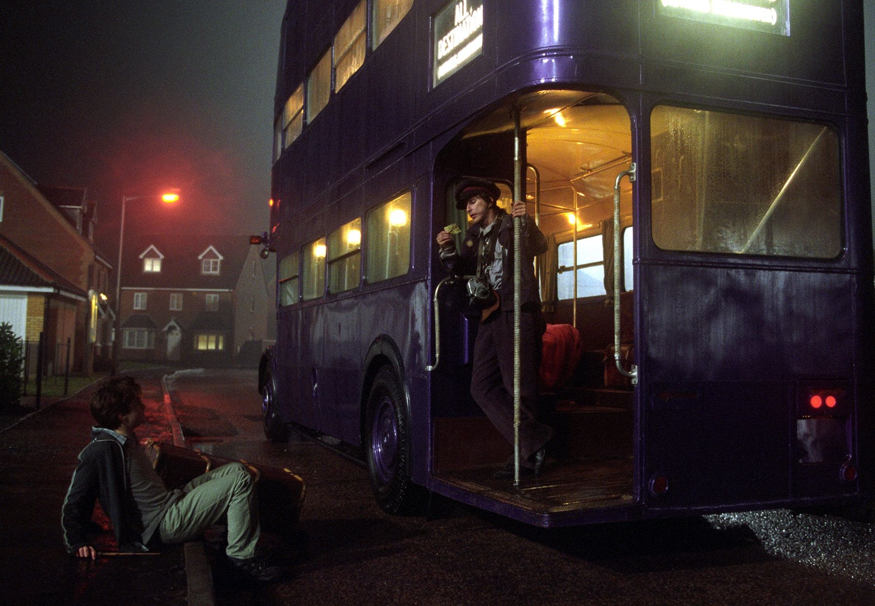 How Does the Knight Bus Work in Harry Potter and the Prisoner of Azkaban?