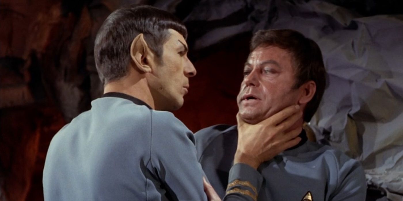 10 Strongest Human Characters in Star Trek: The Original Series, Ranked