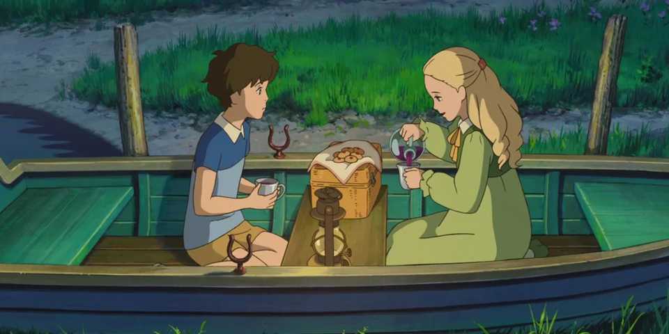Anna dan Marnie mengadakan piknik di atas perahu dalam When Marnie Was There.