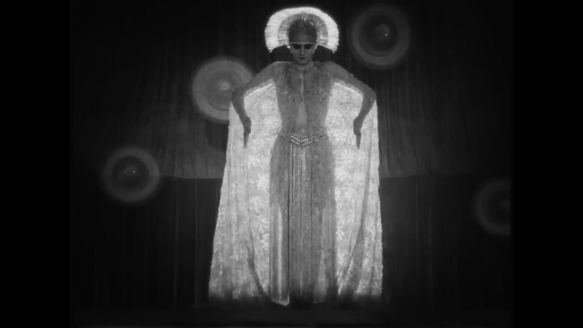 10 Amazing Black-and-White Sci-Fi Movies That Still Hold Up