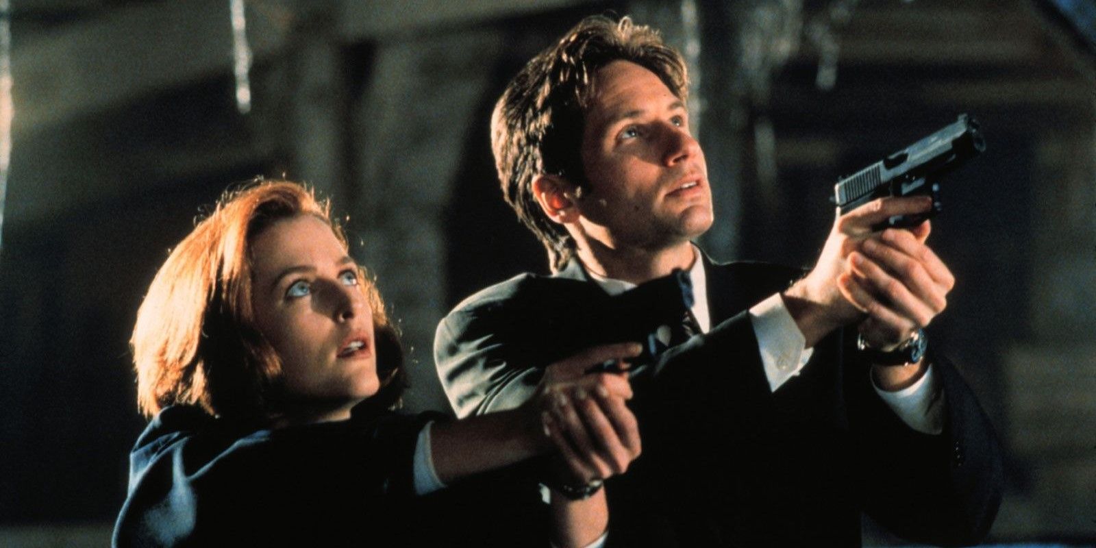 SF・ファンタジー・ホラー THE X FILES FOX MULDER DANA SCULLY The X-Files Behind the Scenes Book (Used Paperback) Fox