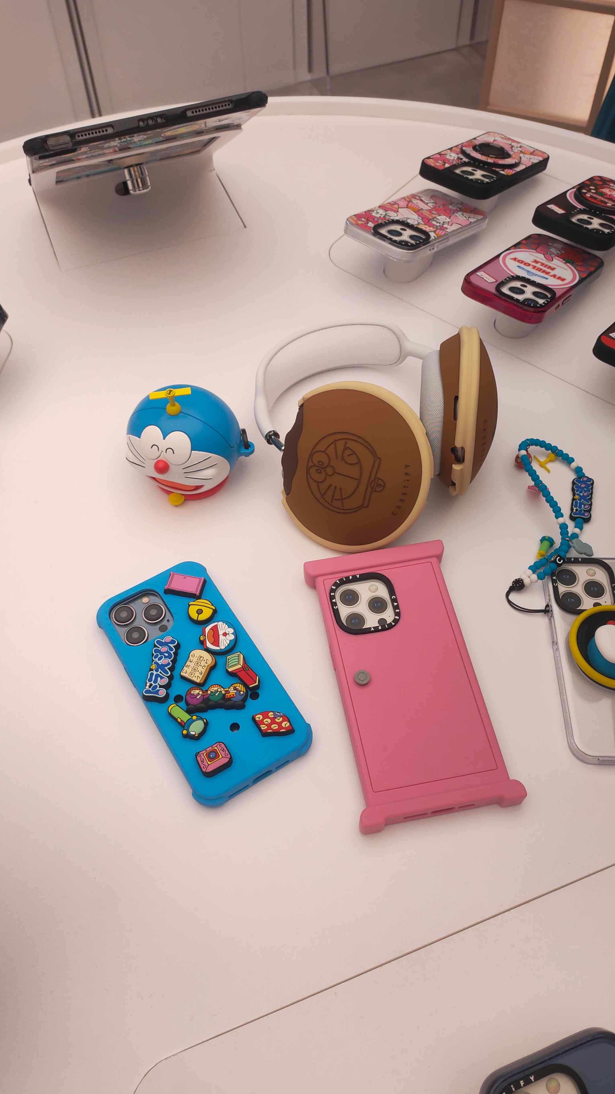 CASETiFY ドラえもん Amazon.com: CASETiFY Impact Case for iPhone 14 [Doraemon Co