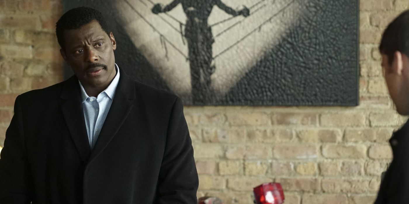 Eamonn Walker as Wallace Boden in conversation in Chicago Fire episode "Carry Me"