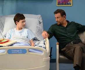 ASAC Jubal Valentine (Jeremy Sisto) in his sons hospital room in FBI episode "Hacktivist"
