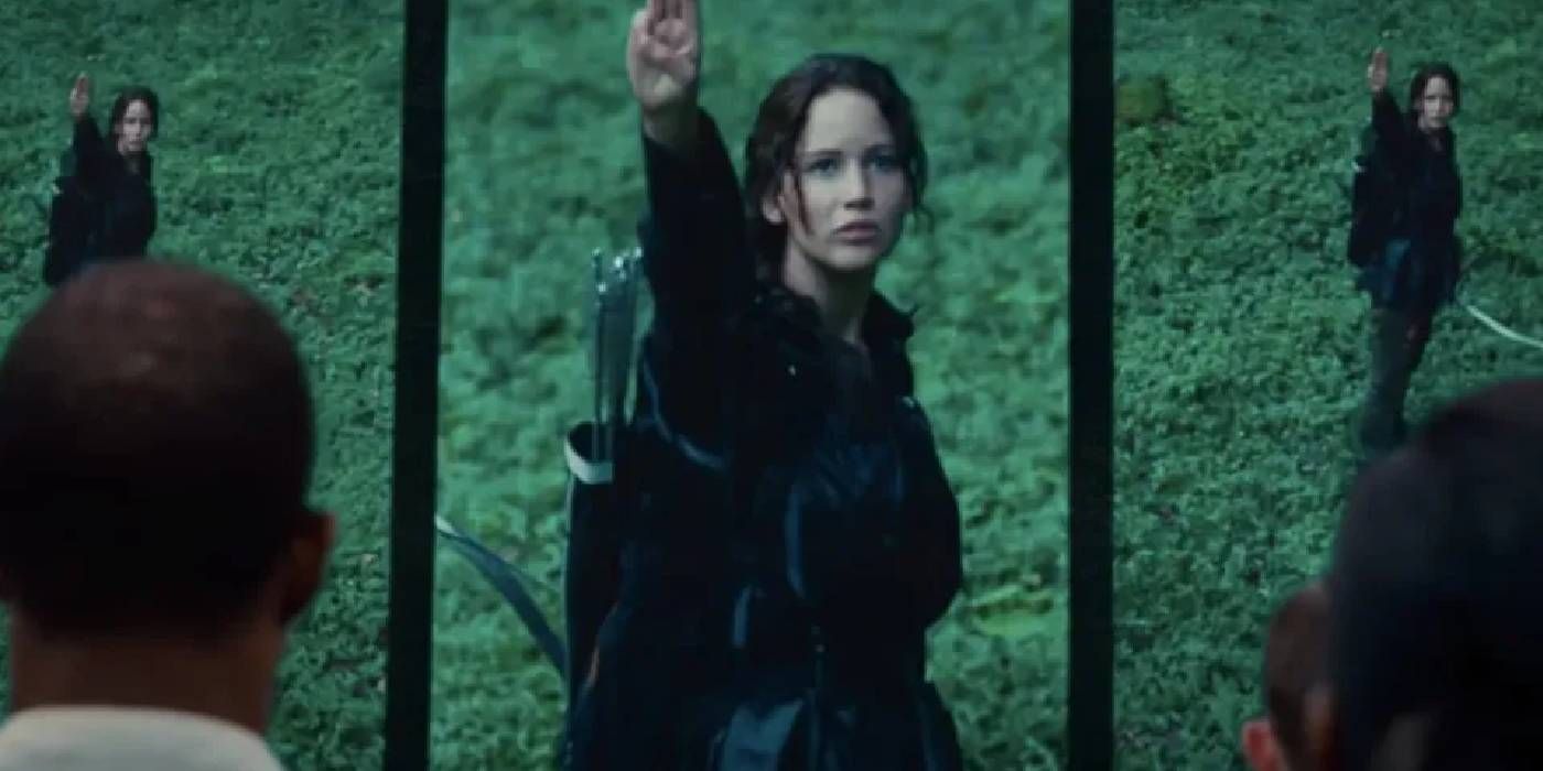 How Katniss Everdeen Is Different in The Hunger Games Movies than in ...
