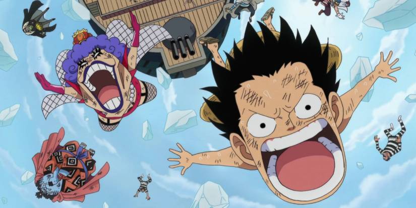 Luffy falls over Marineford
