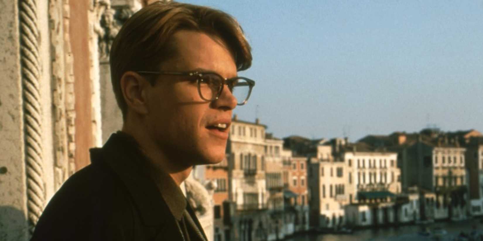 Matt Damon stares off screen in The Talented Mr. Ripley