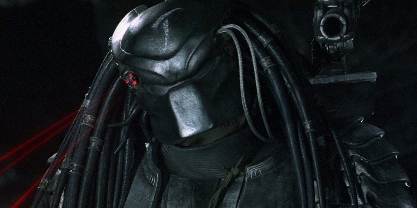 Prey Director Dan Trachtenberg Explains Making Predator: Badlands ...