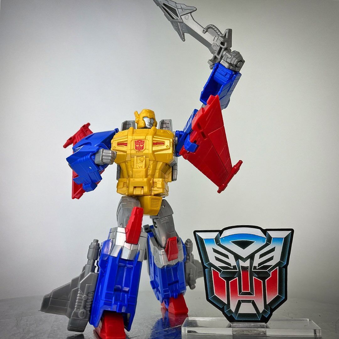 Transformers' Legacy United Metalhawk Gets First Official Image Reveal ...