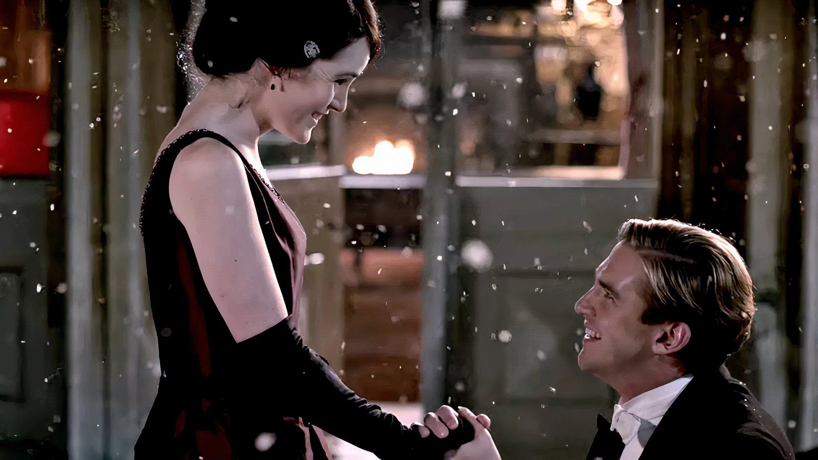 Matthew proposes to Mary in Downton Abbey.