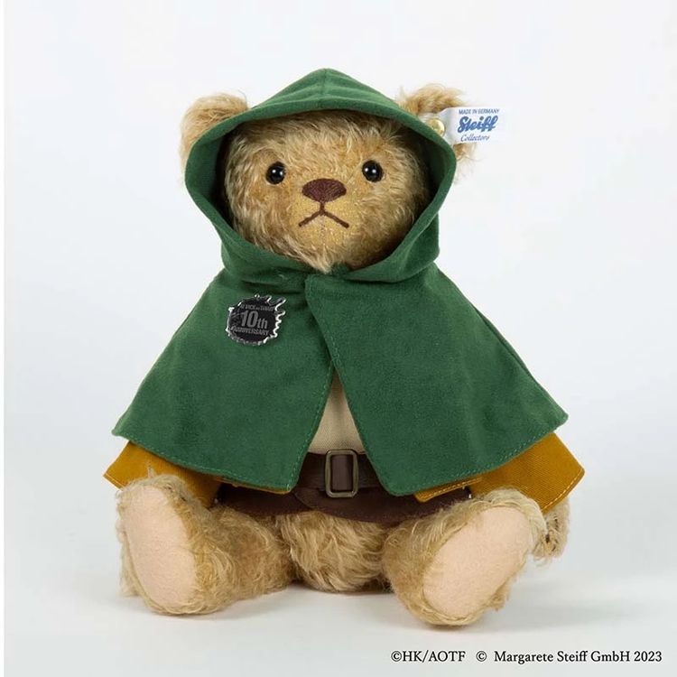 ぬいぐるみ・マスコット Steiff Attack on Titan 10th Anniversary World's First Teddy Bear Company Turns Attack on Titan's Eren