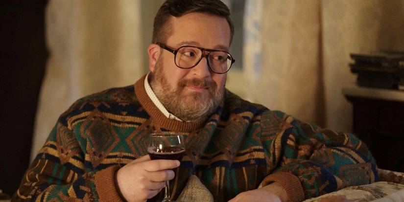 Howard Morris keeps a glass of wine in murders only in the building.