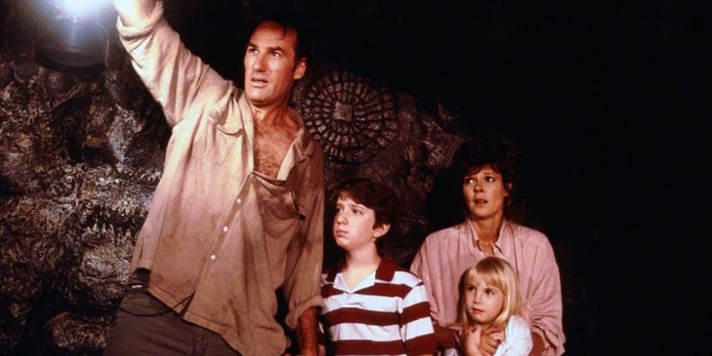 Poltergeist's Scariest Villain Has a Fascinating Backstory