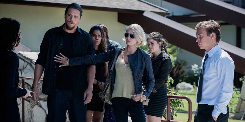 Janine "Smurf" Cody, played by Ellen Barkin, gets her family under control after a scuffle between brothers in Animal Kingdom (2016).
