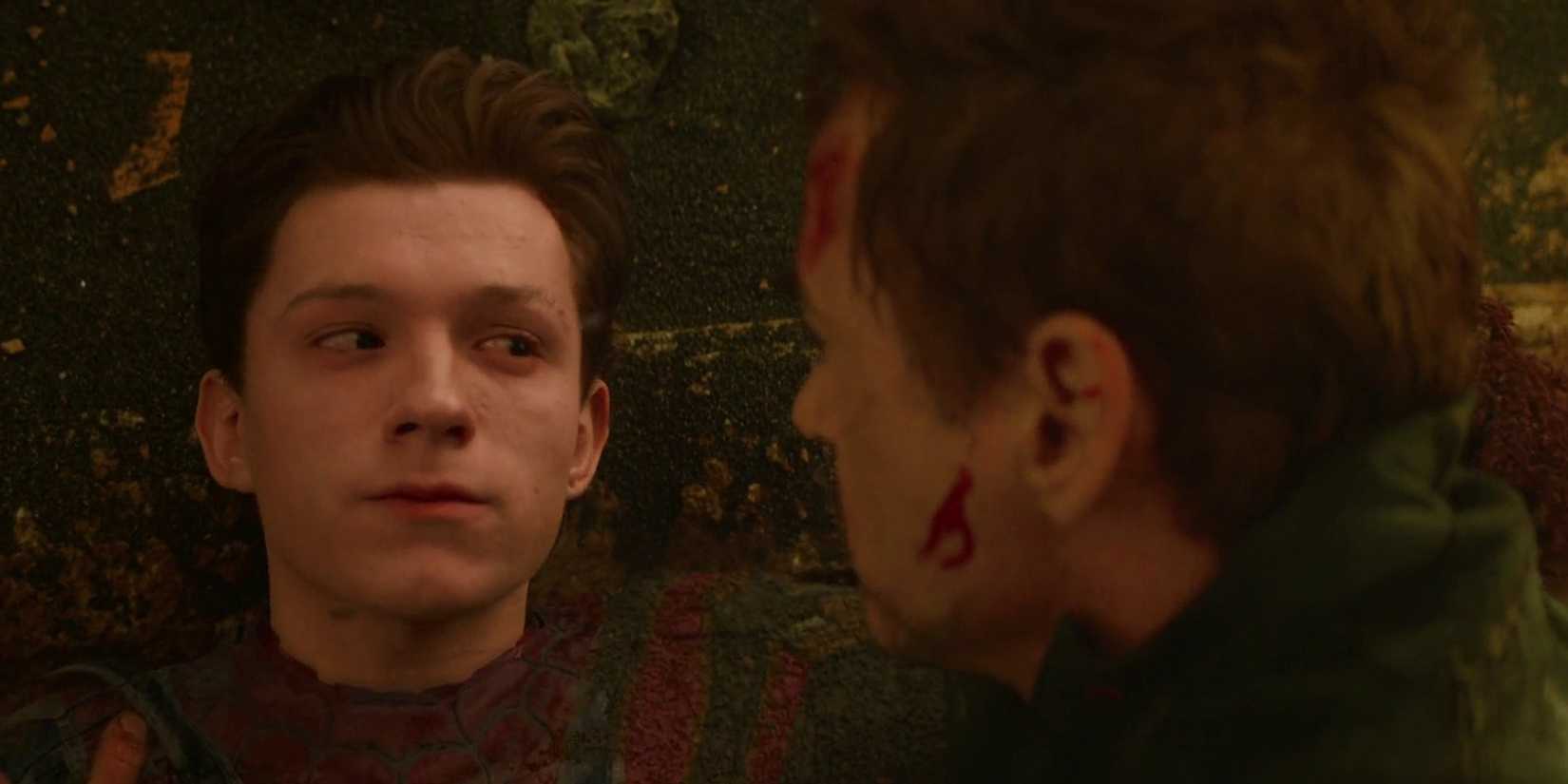 Close up of Peter Parker's face as he looks at Tony Stark before dying in Avengers Infinity War