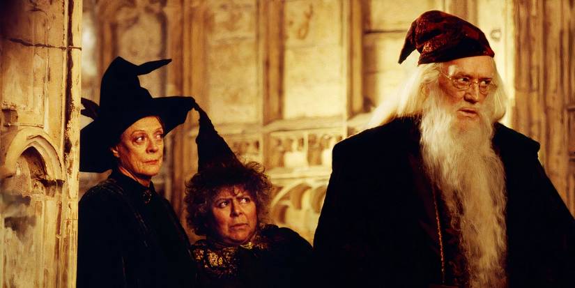 Richard Harris as Albus Dumbledore with his fellow professors in Harry Potter and the Chamber of Secrets.
